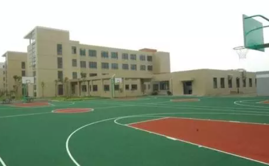 塑胶跑道的分类：