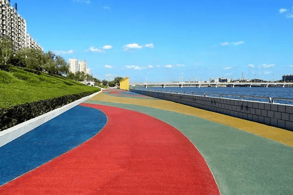 彩色沥青路面的结构设计与施工流程——上海彩色陶瓷路面